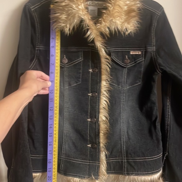 Billabong Women’s Jeans Jacket, Small, Color black denim, with fake fur trim EUC - Picture 10 of 16